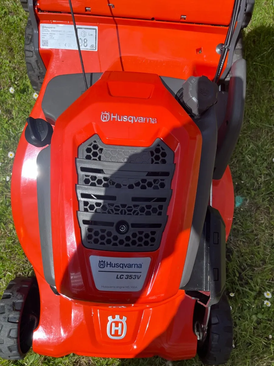 Husqvarna LC 353V Lawnmower - Image 4