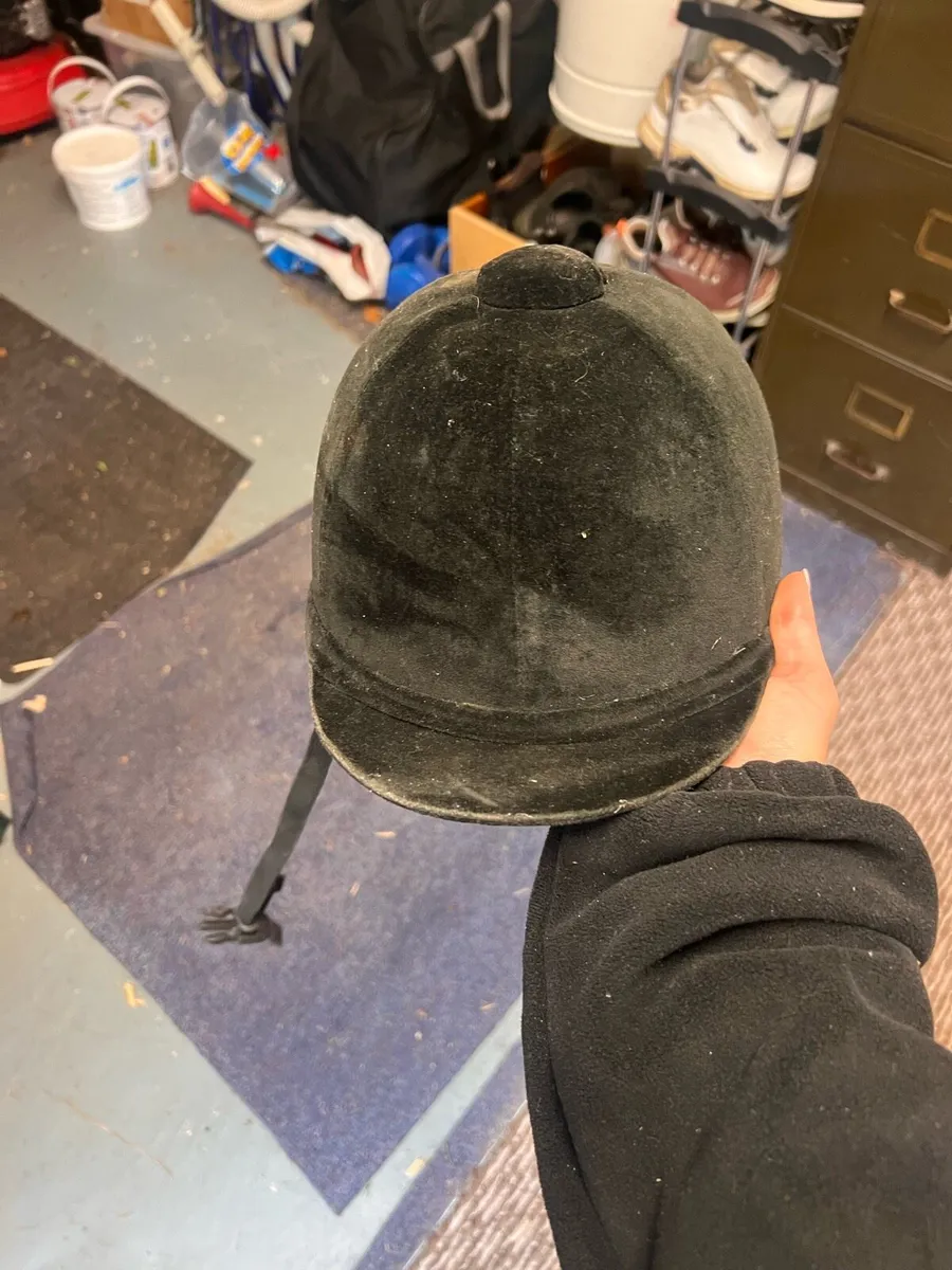 Horse riding hat - Image 3