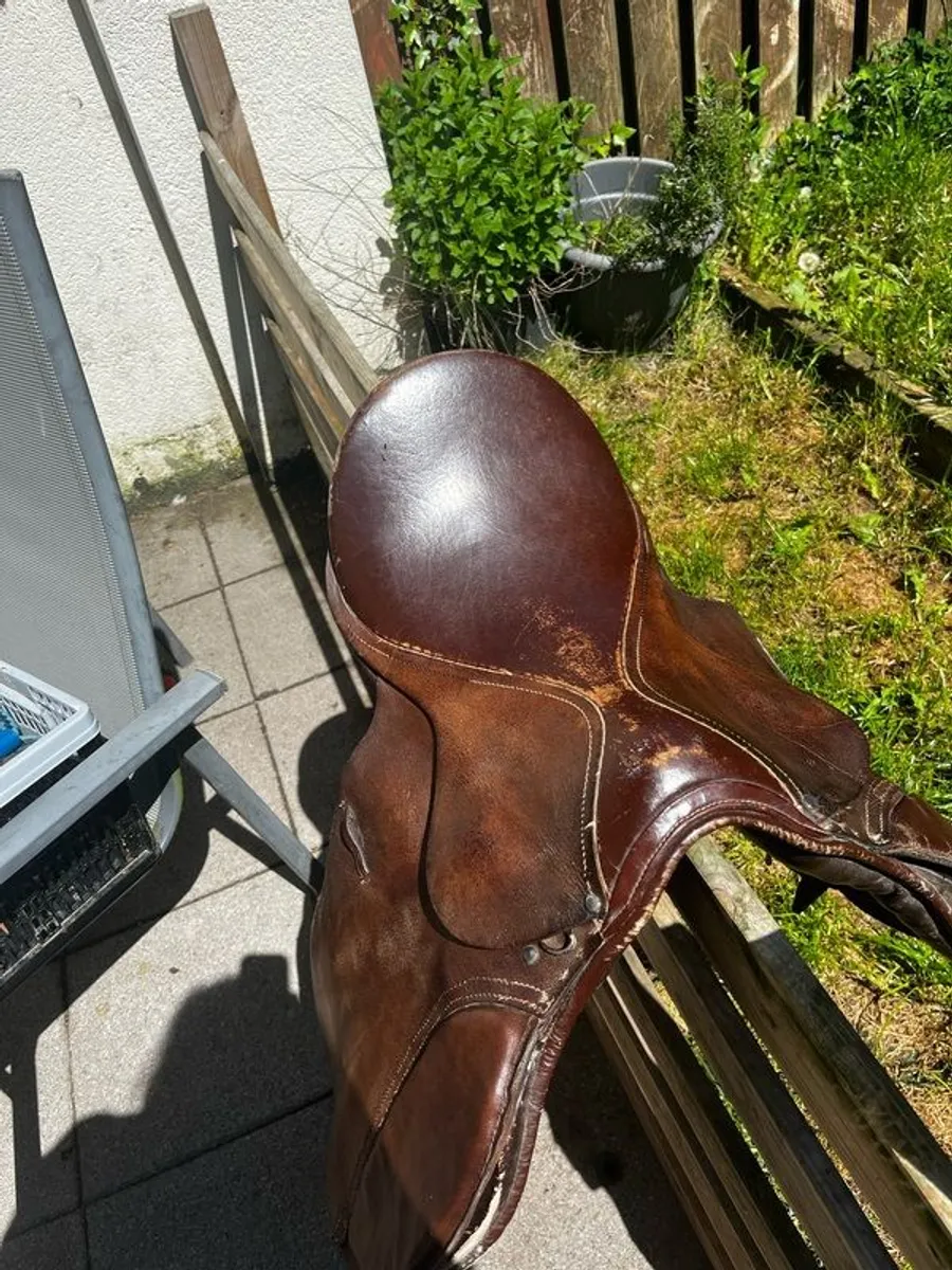 horse stuff saddle poo picker feed bucket water bucket stable mat - Image 3
