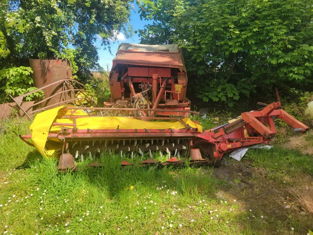 Farm machinery - Image 1