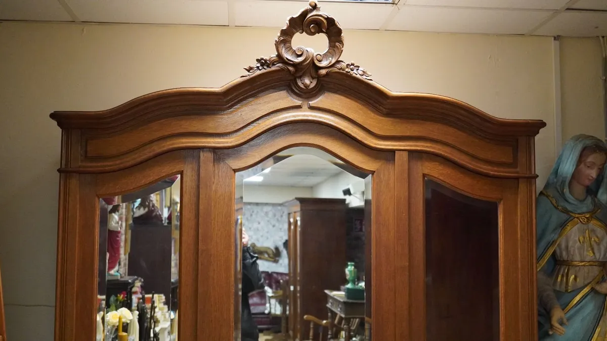 French Oak Armoire / Wardrobe - Image 3