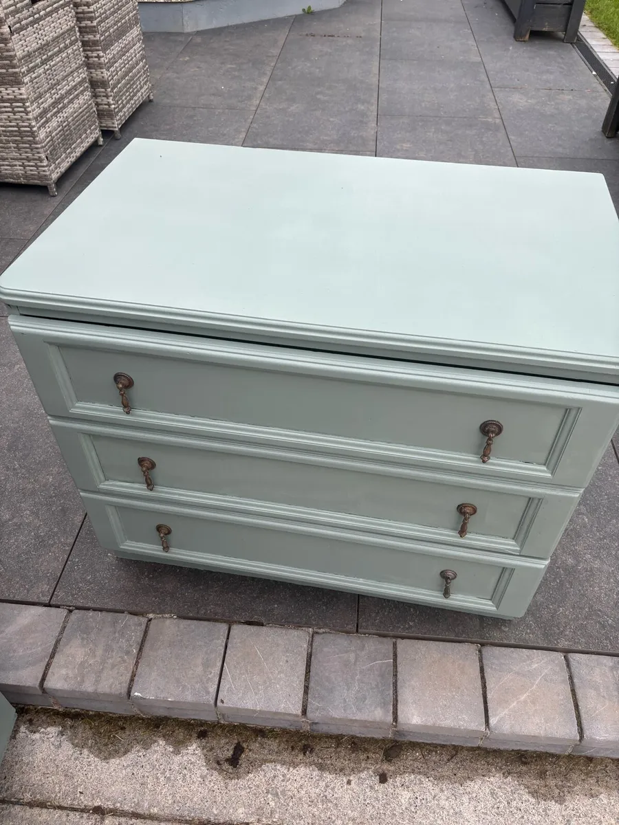 Set of drawers - Image 1