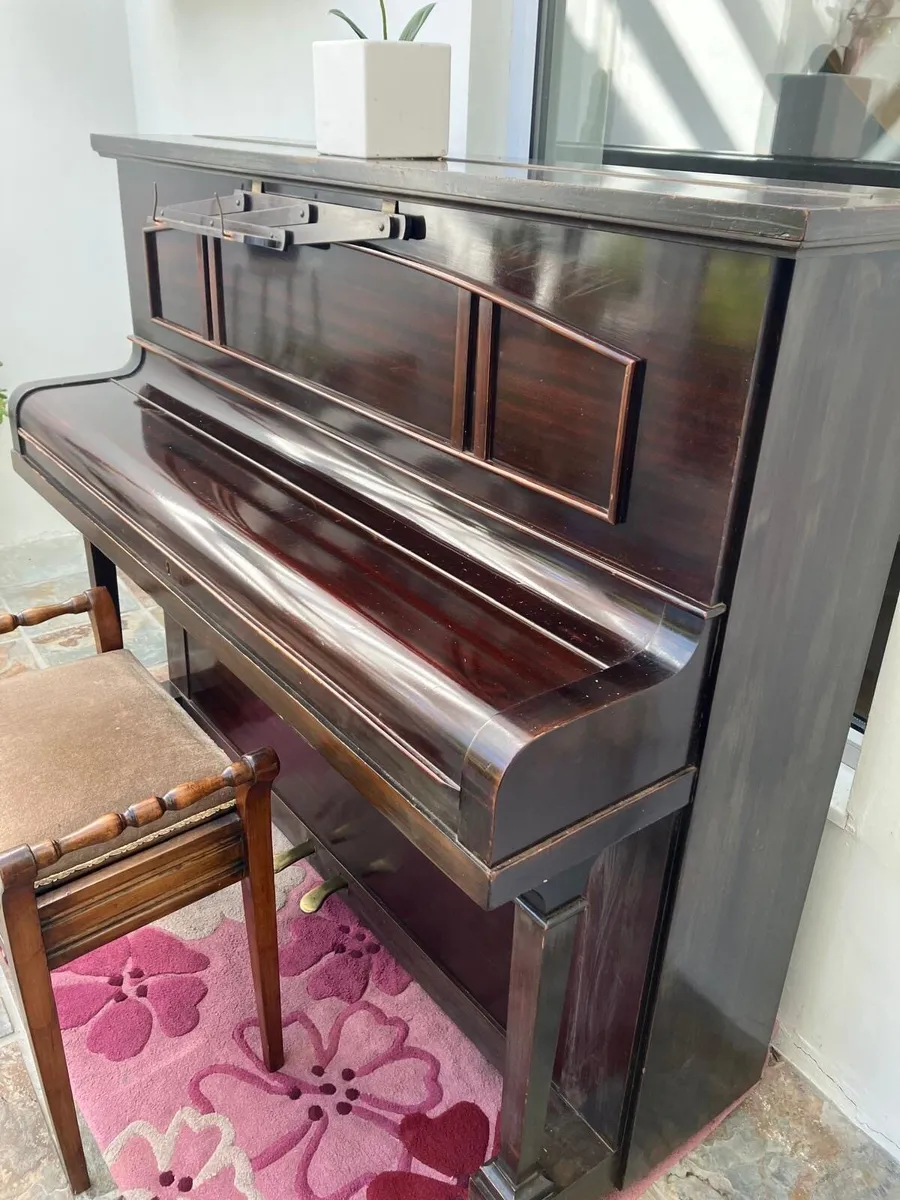 Piano - Image 2