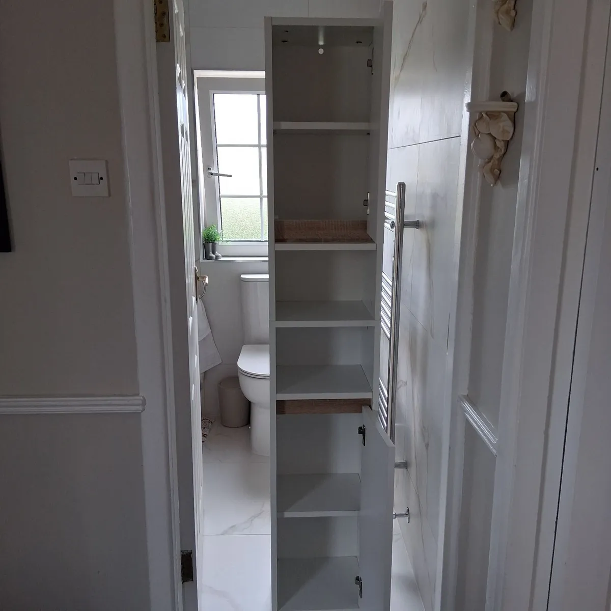 Bathroom floor standing unit - Image 3