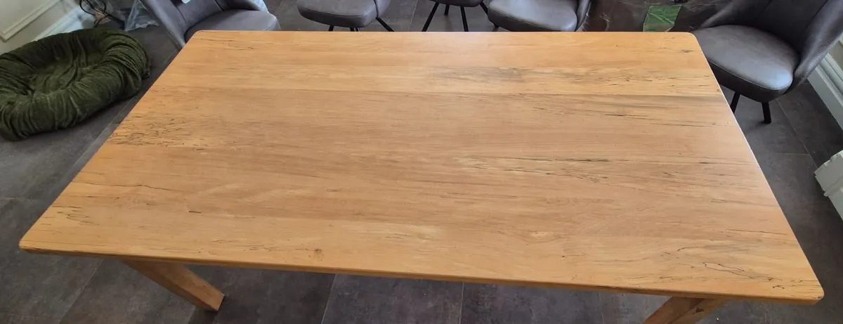 Dining table & chairs - Image 1