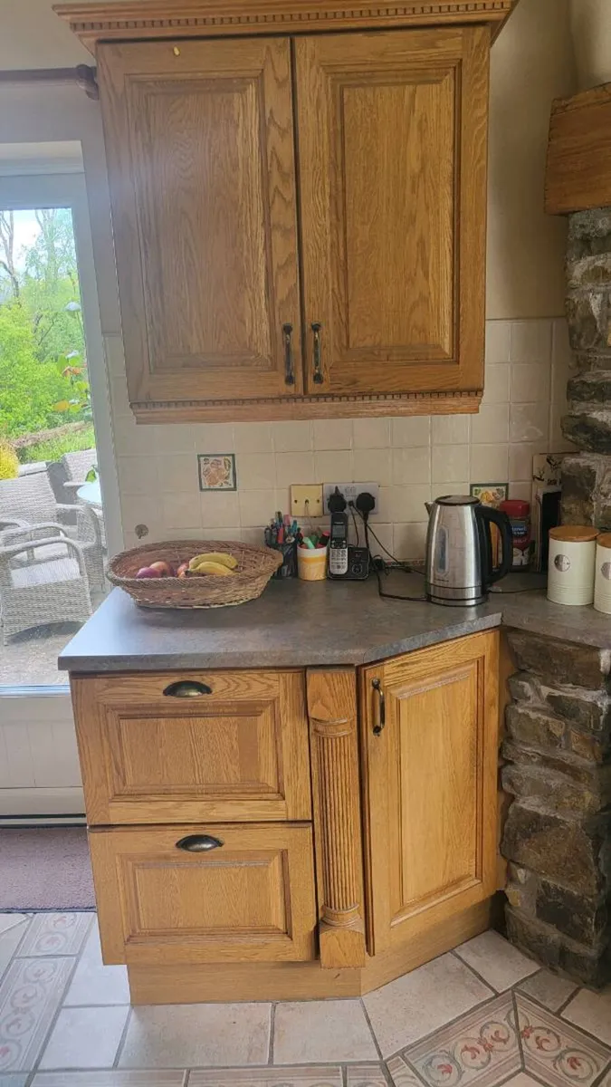 Much loved kitchen ready to go to a new home. - Image 4