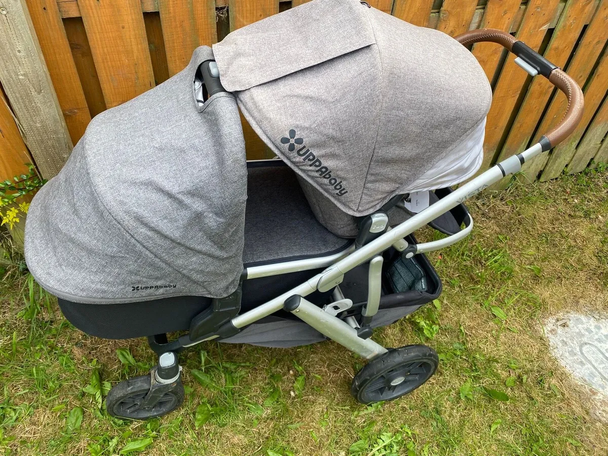 Uppababy V2+ lower adapters - Image 2
