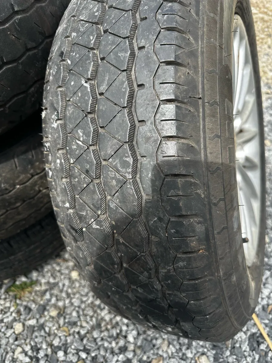 Volkswagen alloy wheels - Image 2