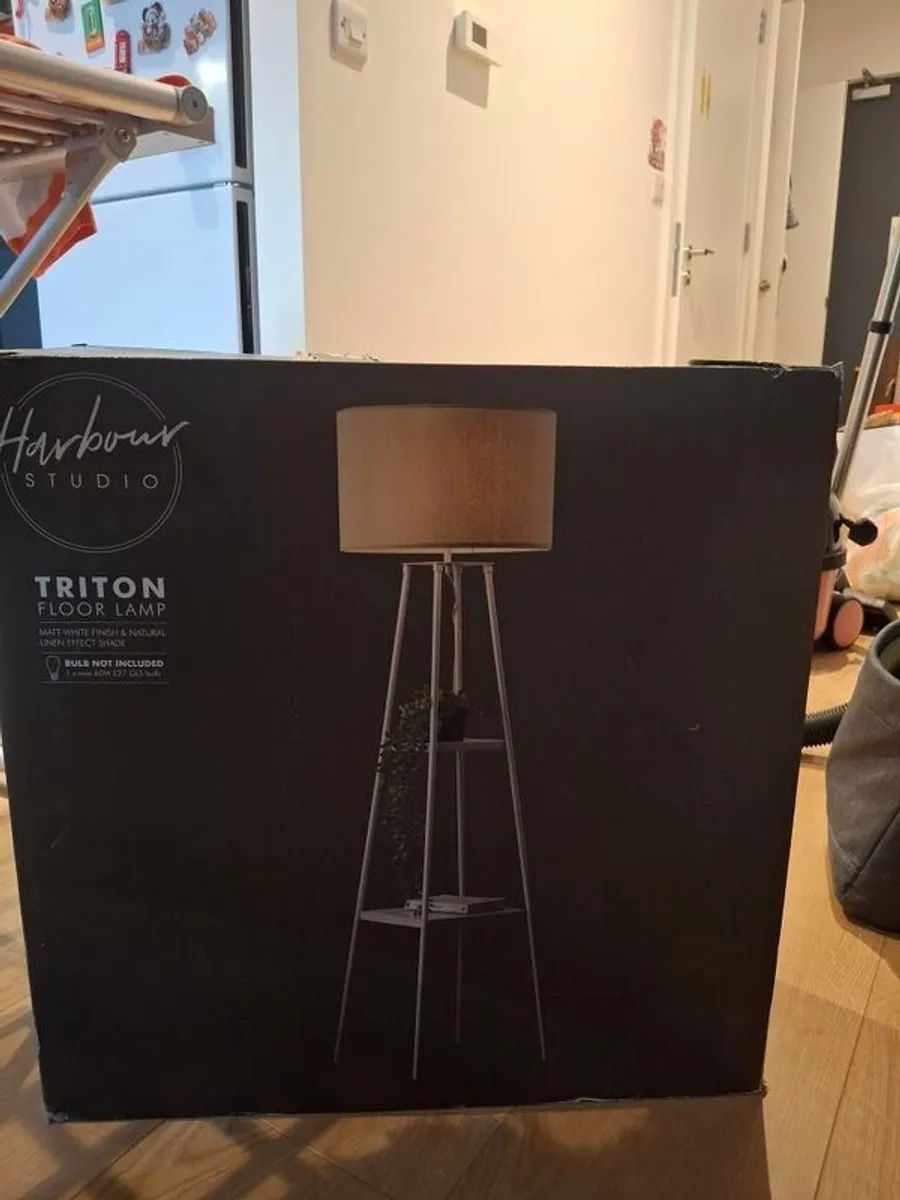 Standard lamp - Image 1