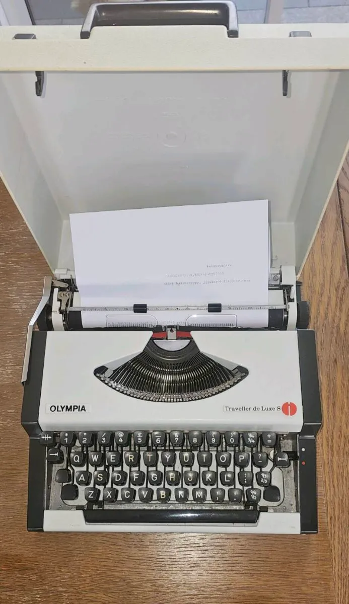 Type writer for sale - Image 2