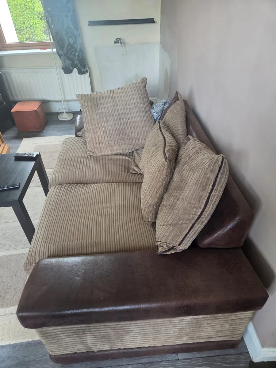 Couch - Image 3
