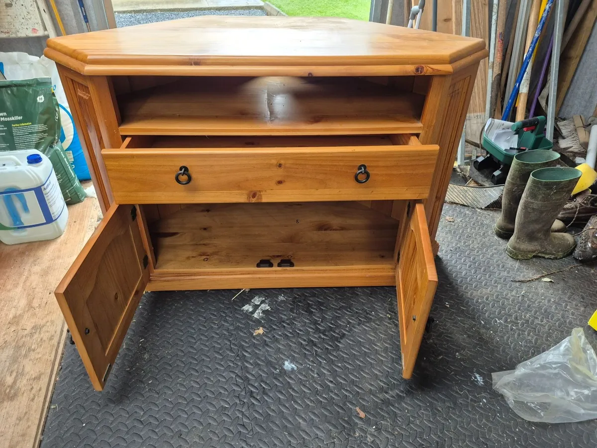 Kitchen Furniture - Image 4