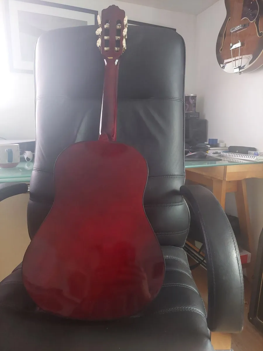 Classical guitar 3/4 - Image 2