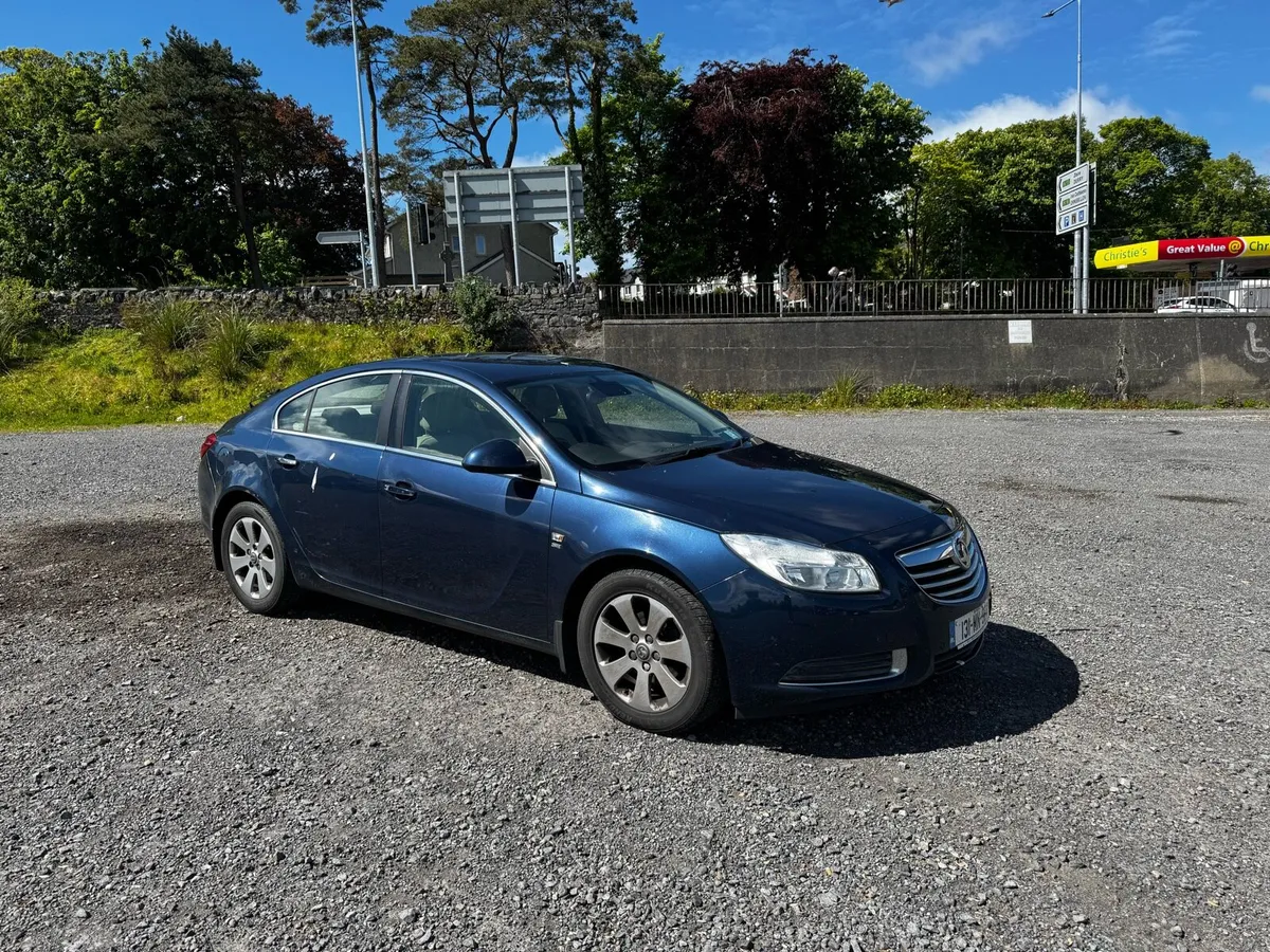 131 Insignia - Image 2