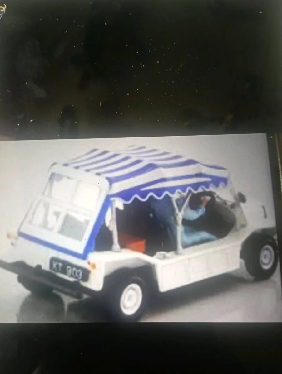 JAMES BOND MNNI MOKE LIVE AND DIE  DIE-CAST MODLE - Image 2