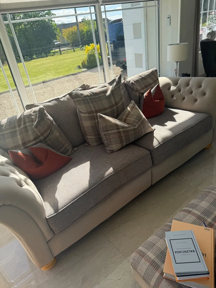 Couch - Image 4