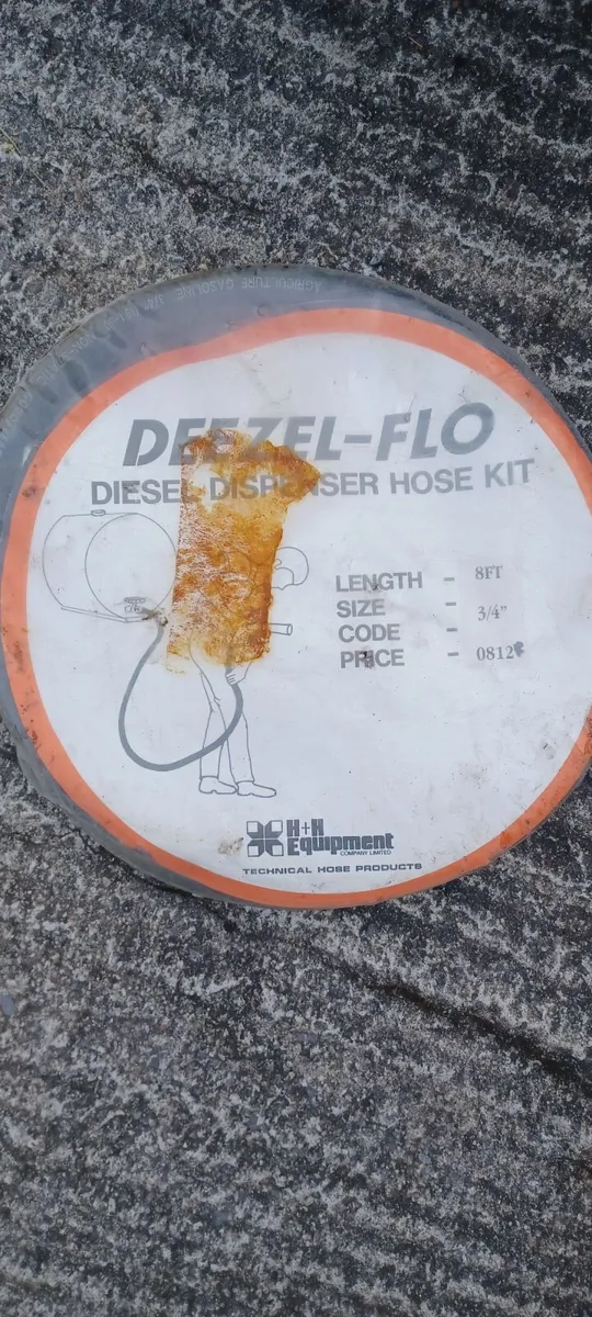 Diesel tank and hose - Image 3