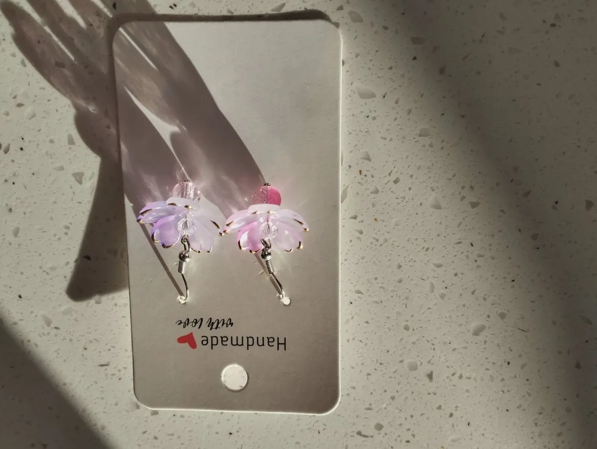 Earing - Image 2