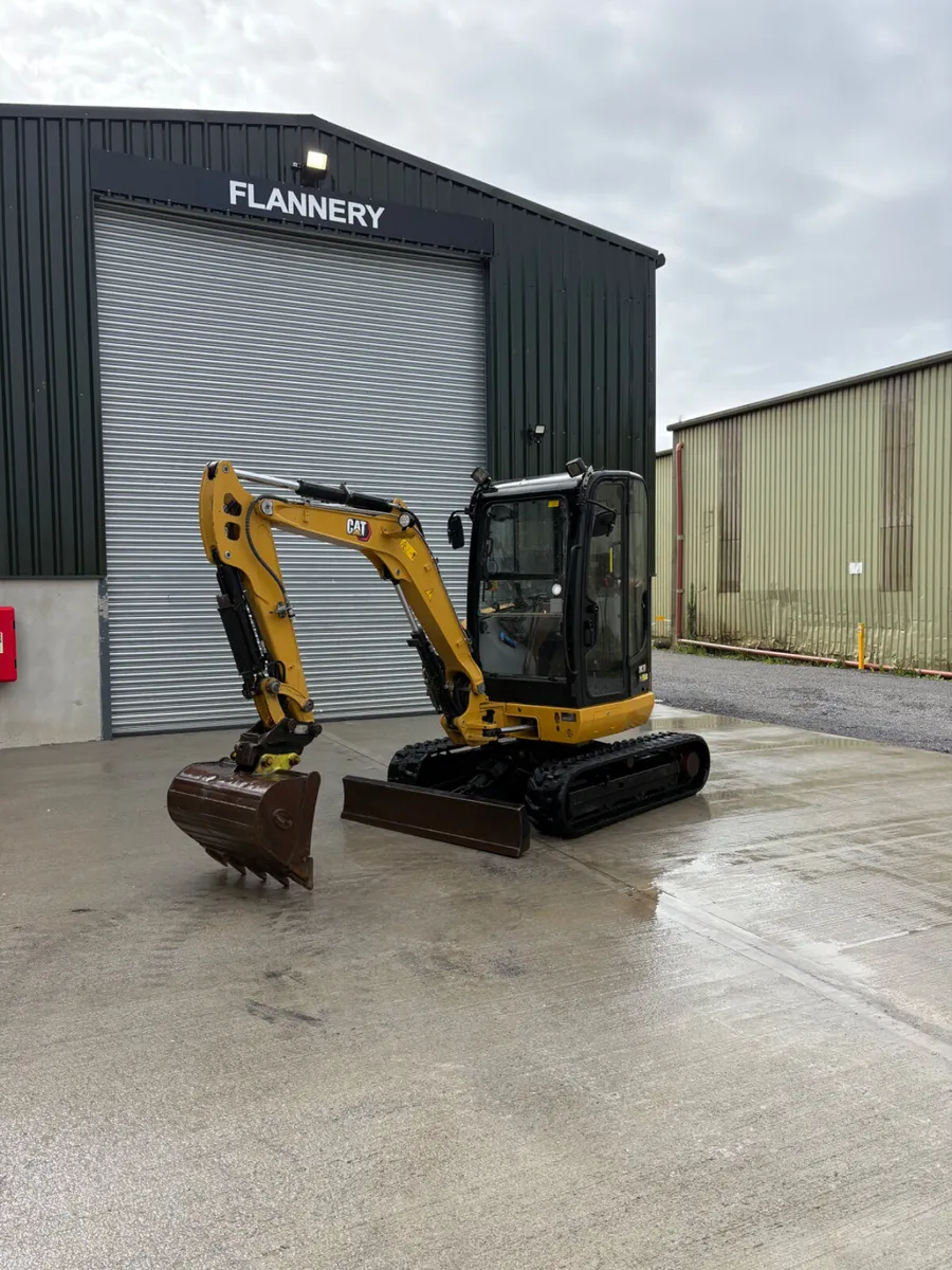 2021 Cat 302.7D - Image 2