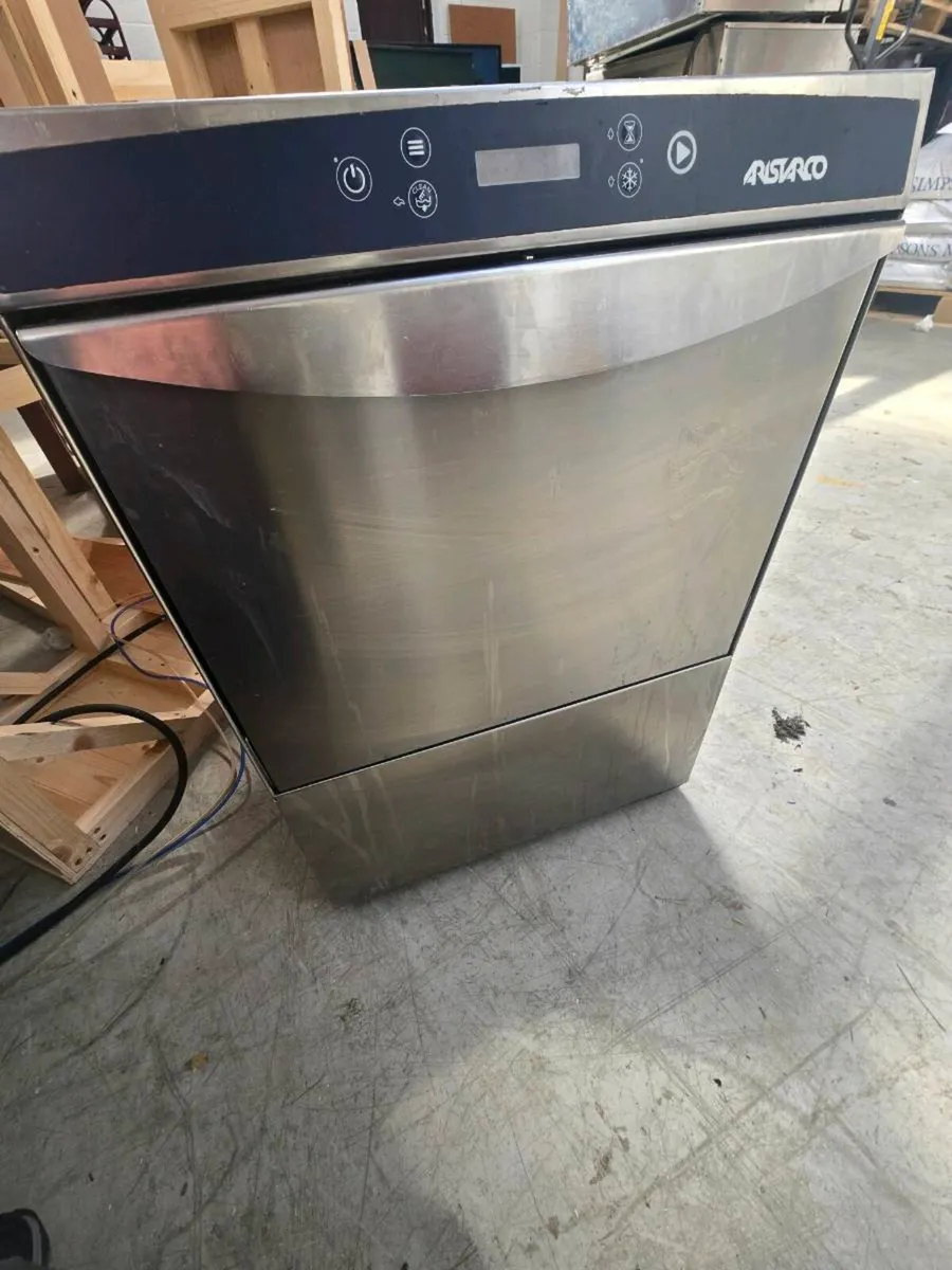 Glasswasher - Image 1
