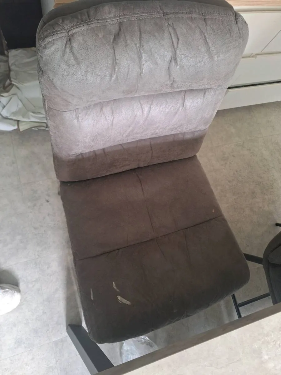 Kitchen table - Image 3