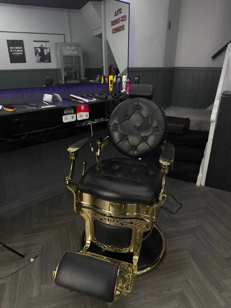 Barber chair