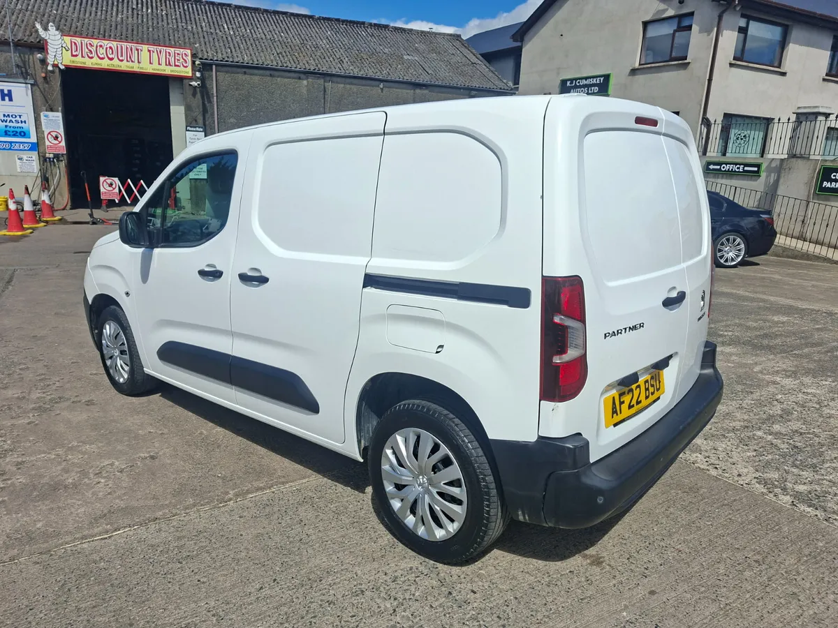 2022 PEUGEOT PARTNER 1.5 100 BHP PROFESSIONAL - Image 4