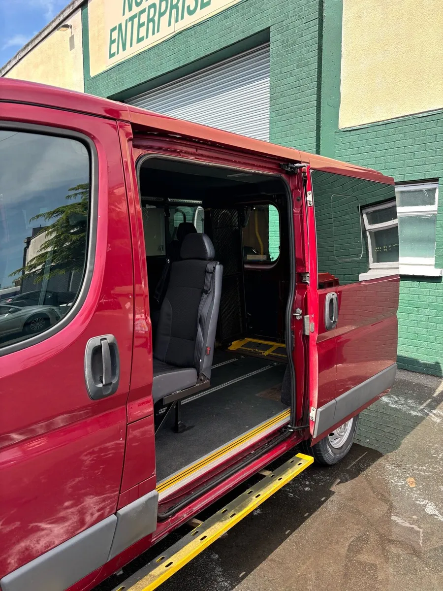 2017 Peugeot Boxer (Wheelchair Accessible) - Image 4