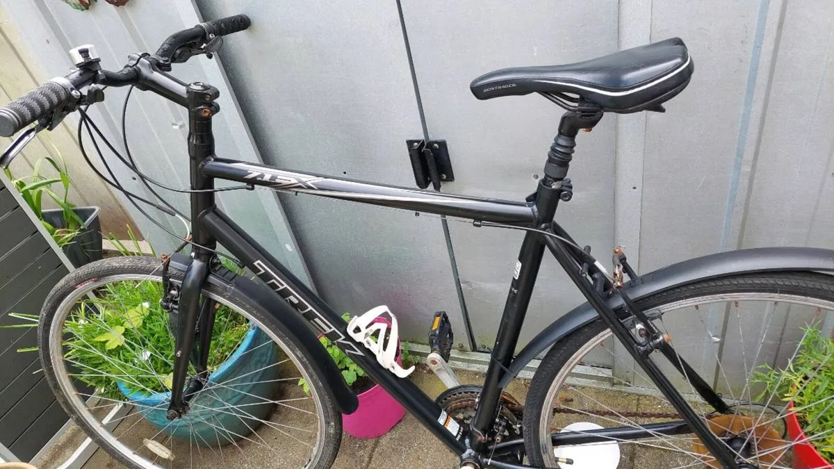 Trek 7.1 FX Trekking Bike XL Frame - Image 4
