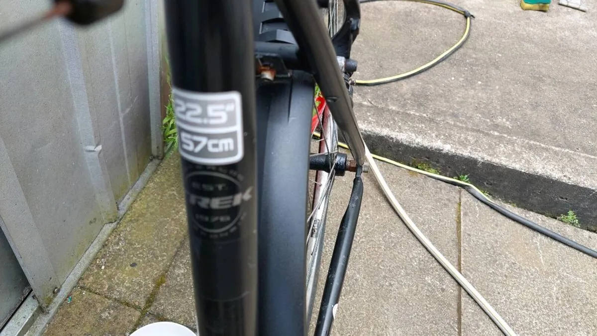 Trek 7.1 FX Trekking Bike XL Frame - Image 3