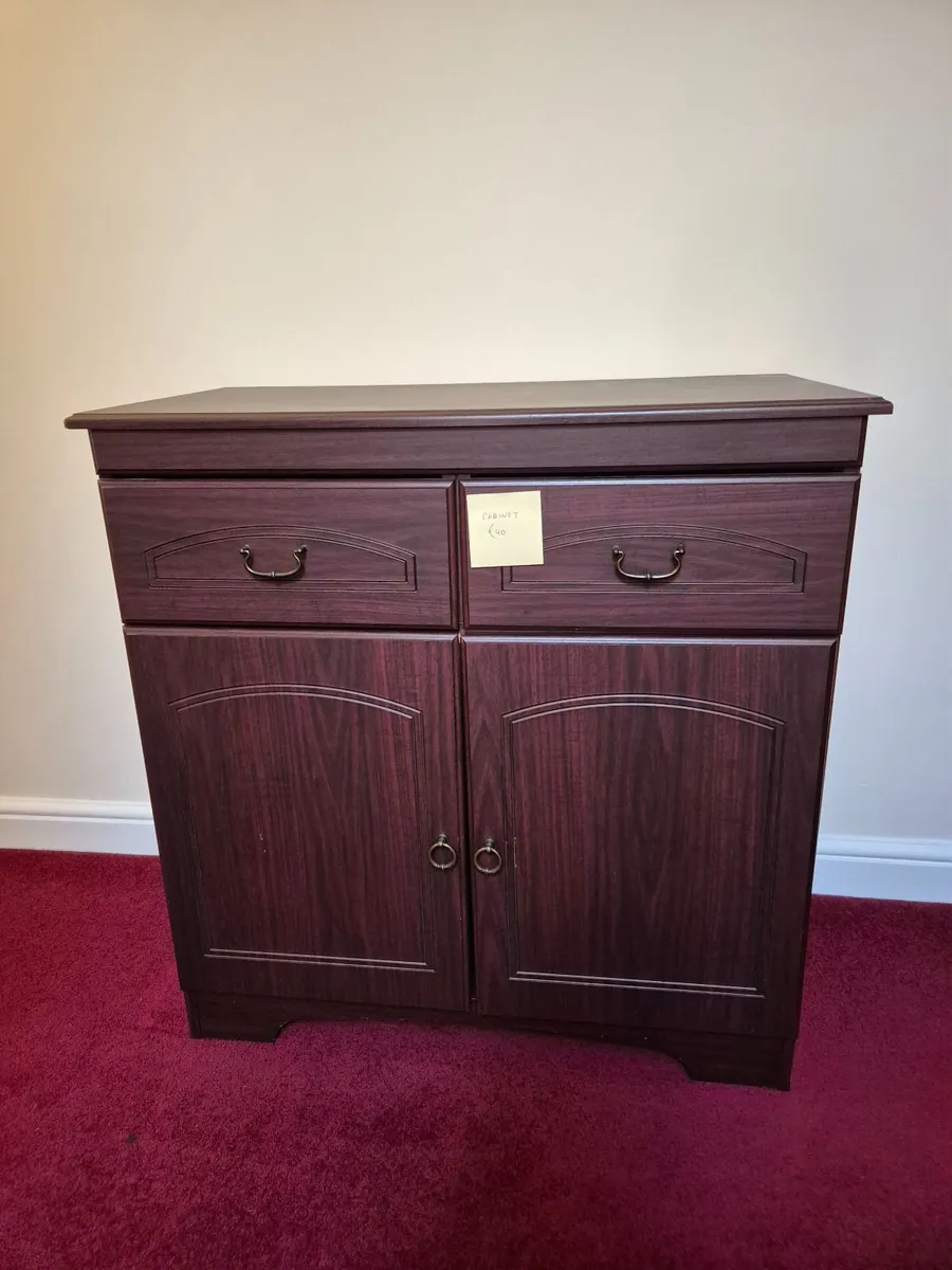 Living Room - Various items for sale - Image 1