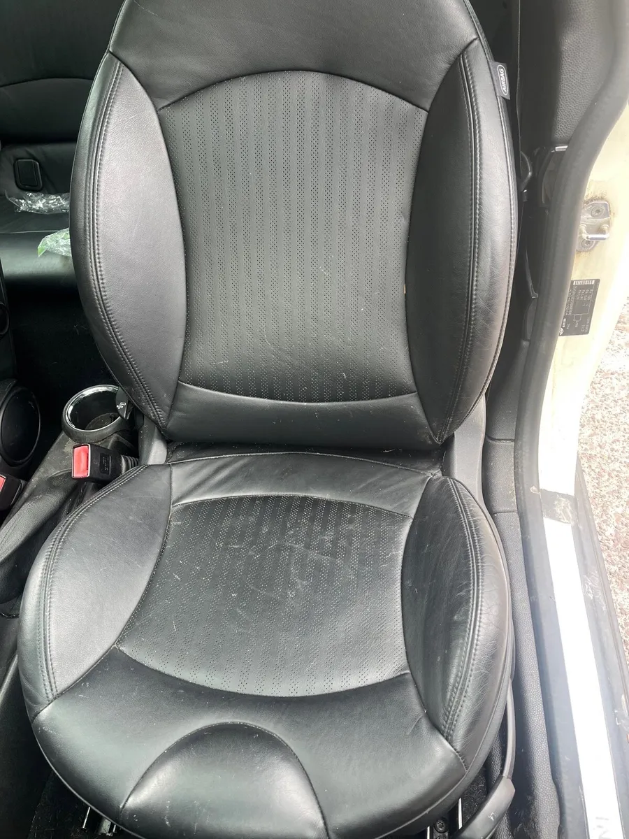 MINI R55/R56 leather seats, price drop - Image 2