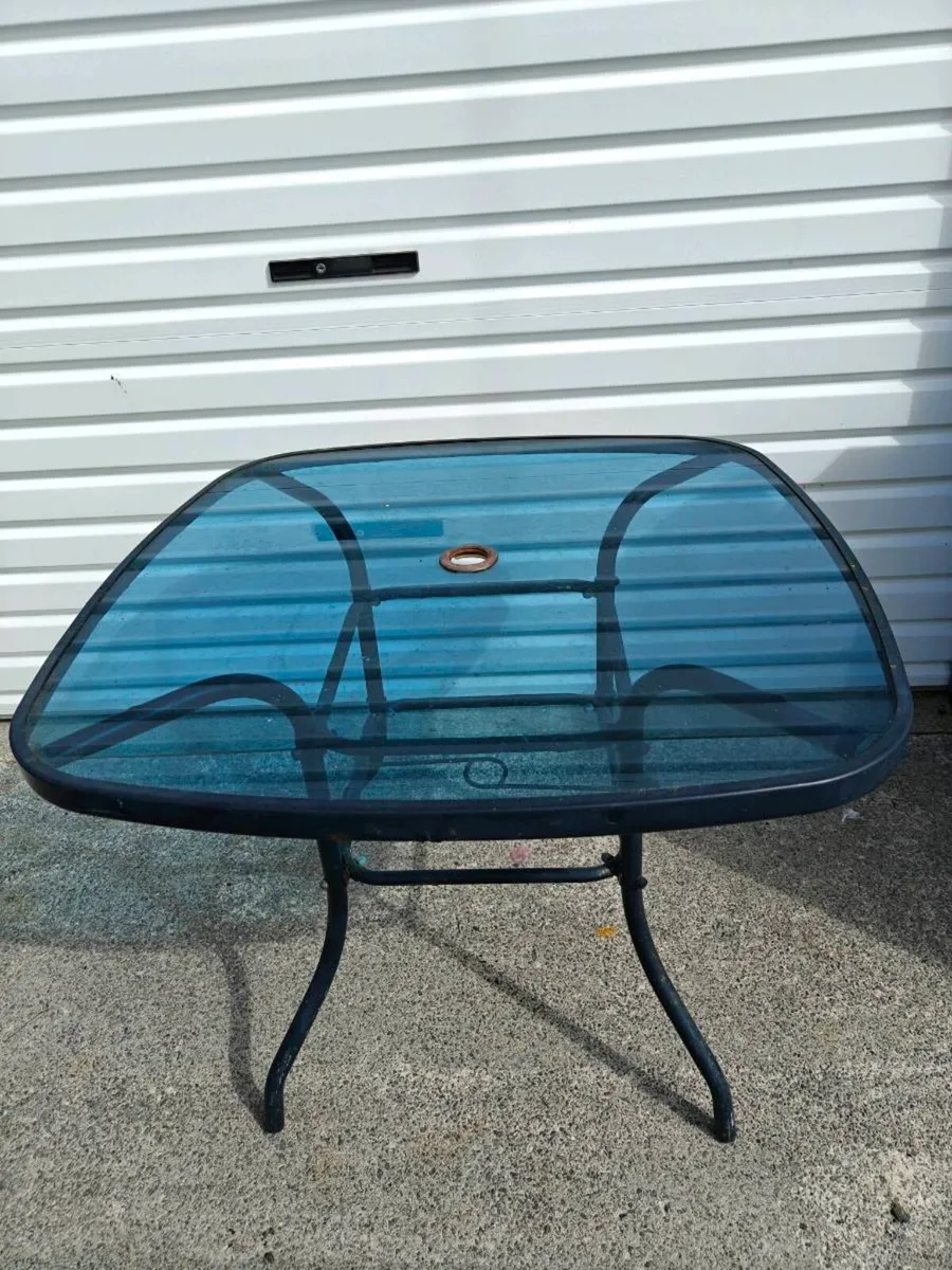 Patio table