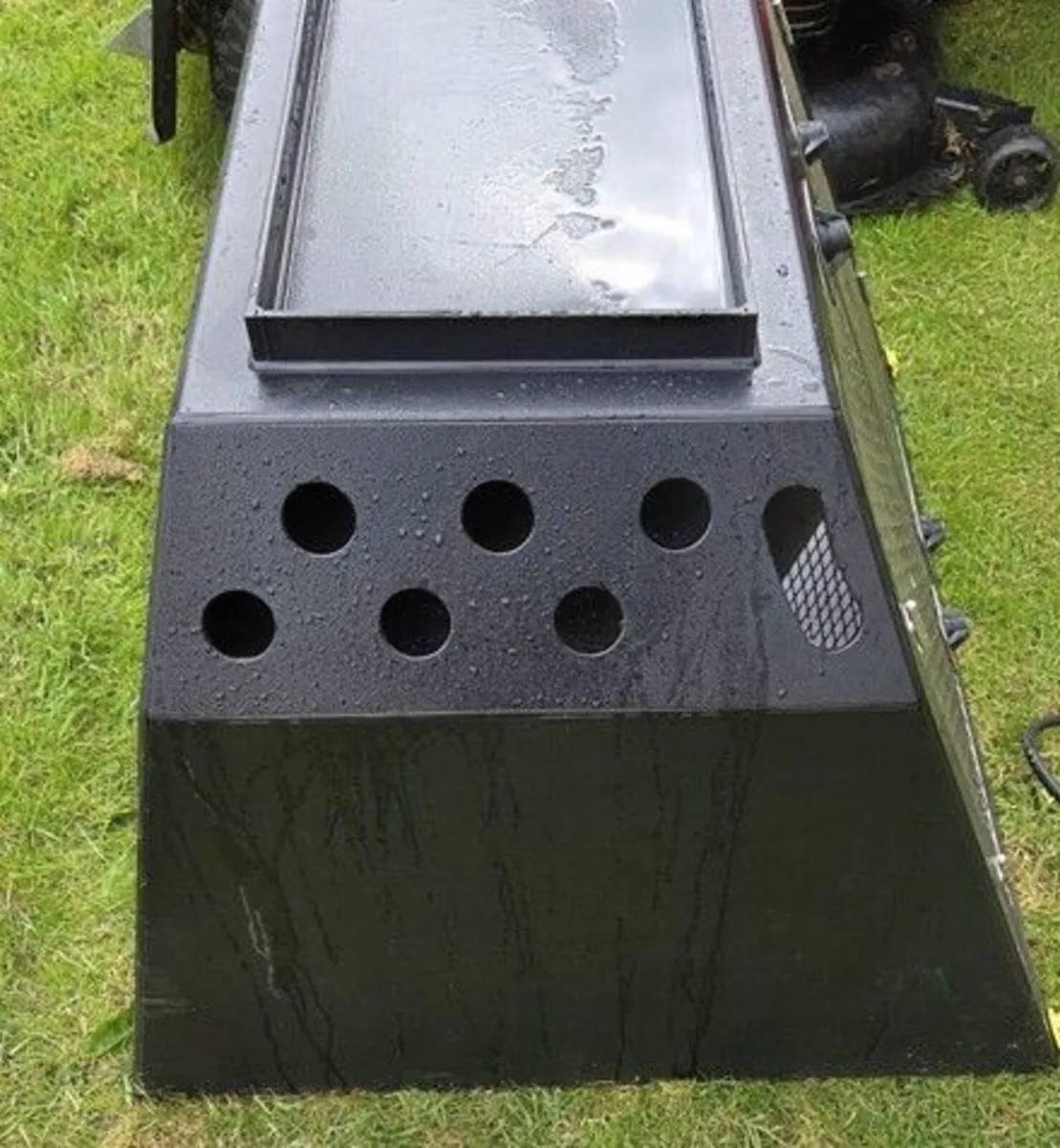 Dog Tansport Box to Fit Ford Kuga perfectly. - Image 3
