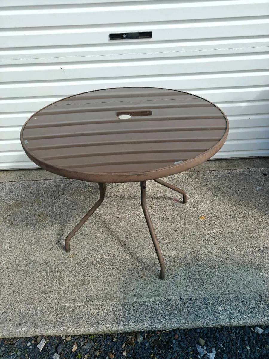 Patio table