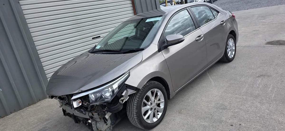 162 TOYOTA COROLLA DIESEL - Image 1