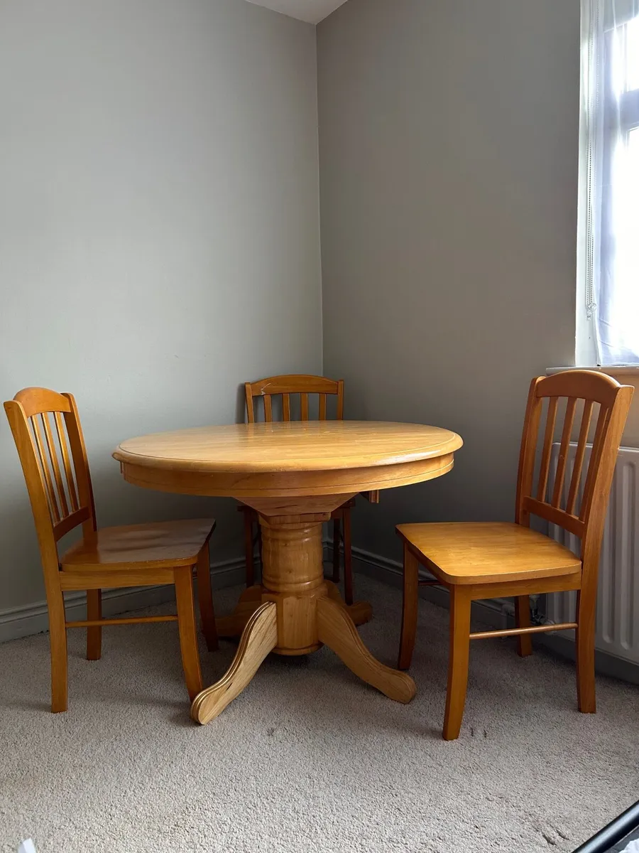 kitchen table and chairs - Image 2