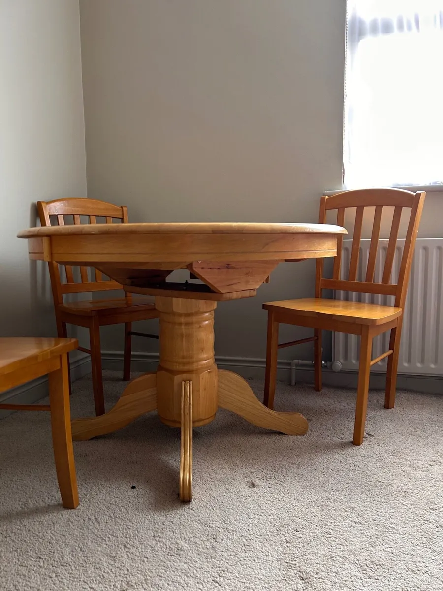 kitchen table and chairs - Image 3