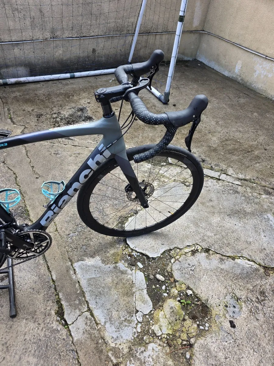 Bianchi Oltre XR3 Disc - Image 1