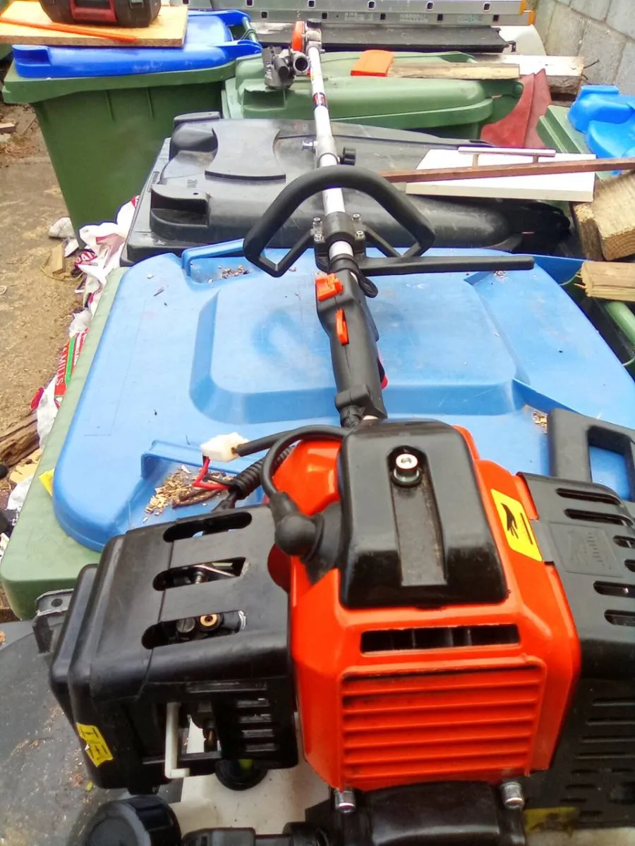 Long.  Handle.   Trimmer - Image 3