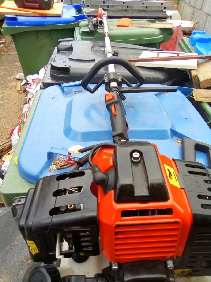 Long.  Handle.   Trimmer - Image 4