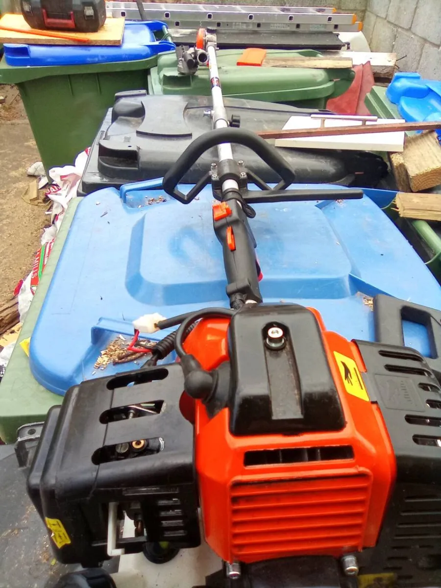 Long.  Handle.   Trimmer - Image 2