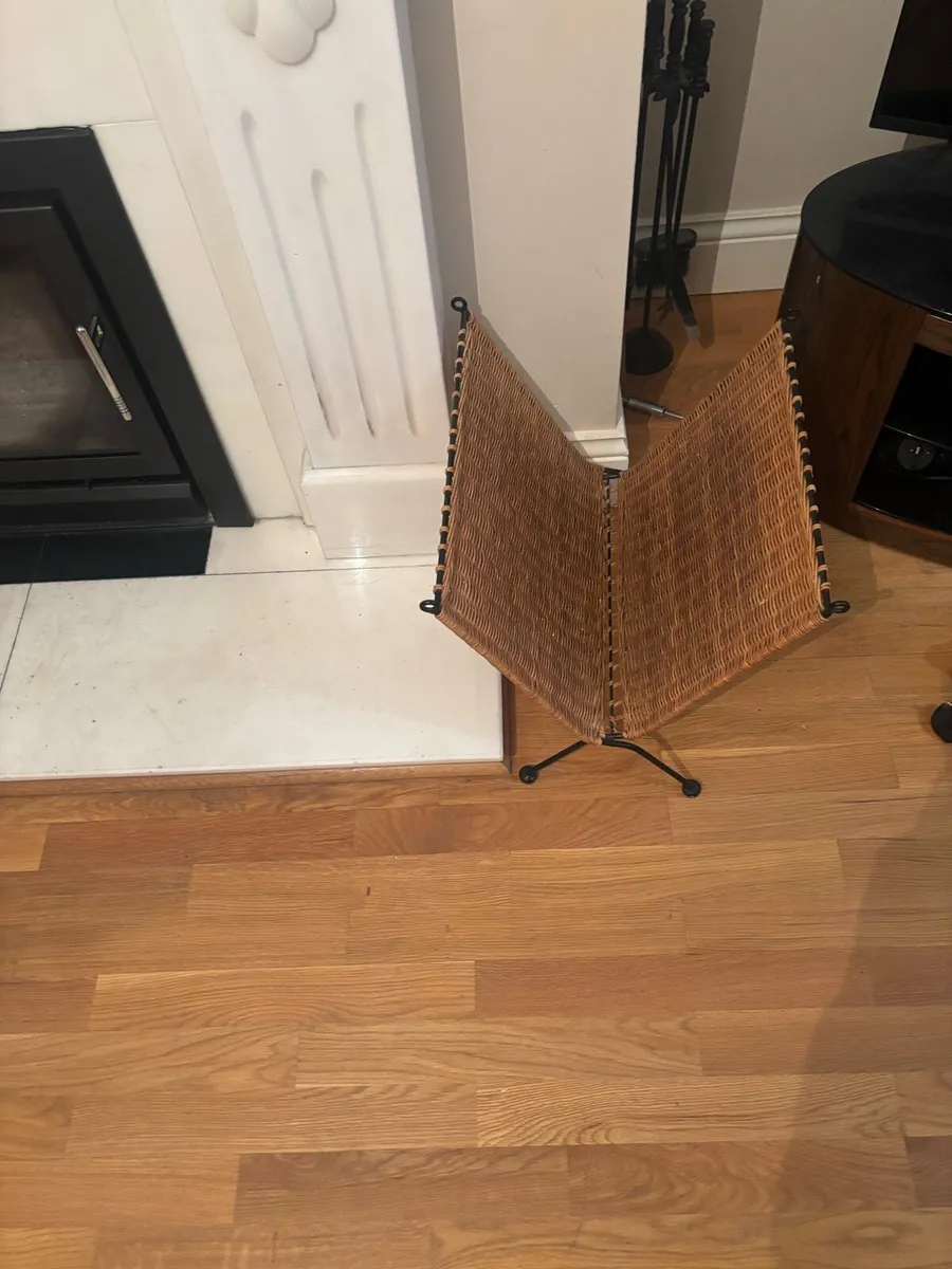 Magazine rack