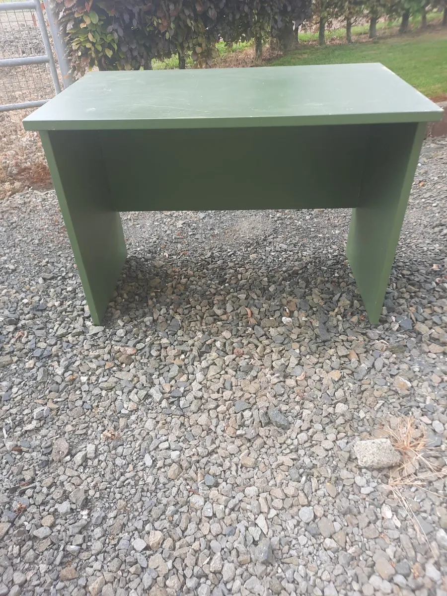 Desk - Image 4