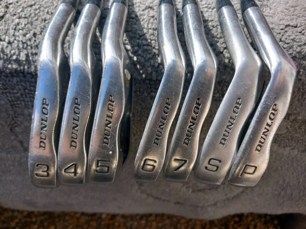 Dunlop golf irons.  Right handed clubs. - Image 4