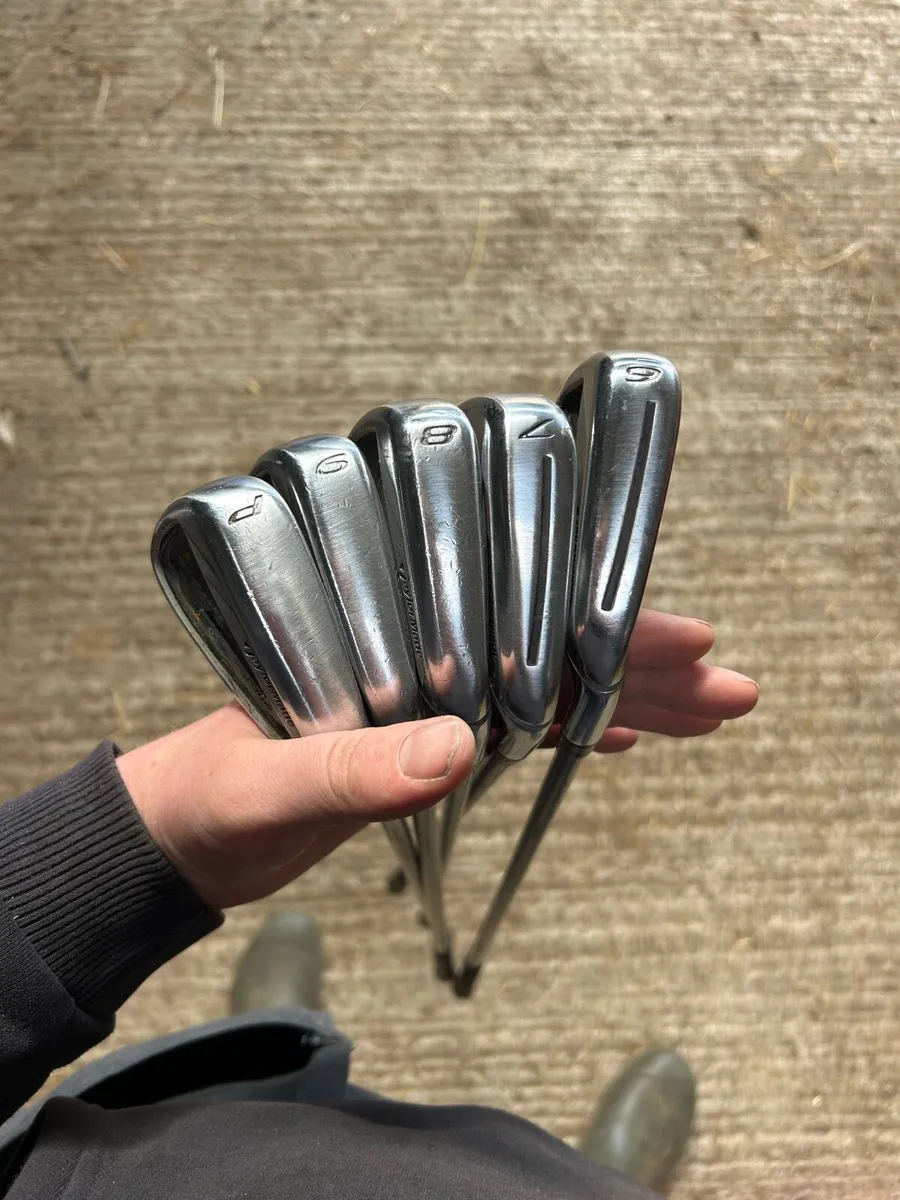 Taylormade rbladez tour irons - Image 1