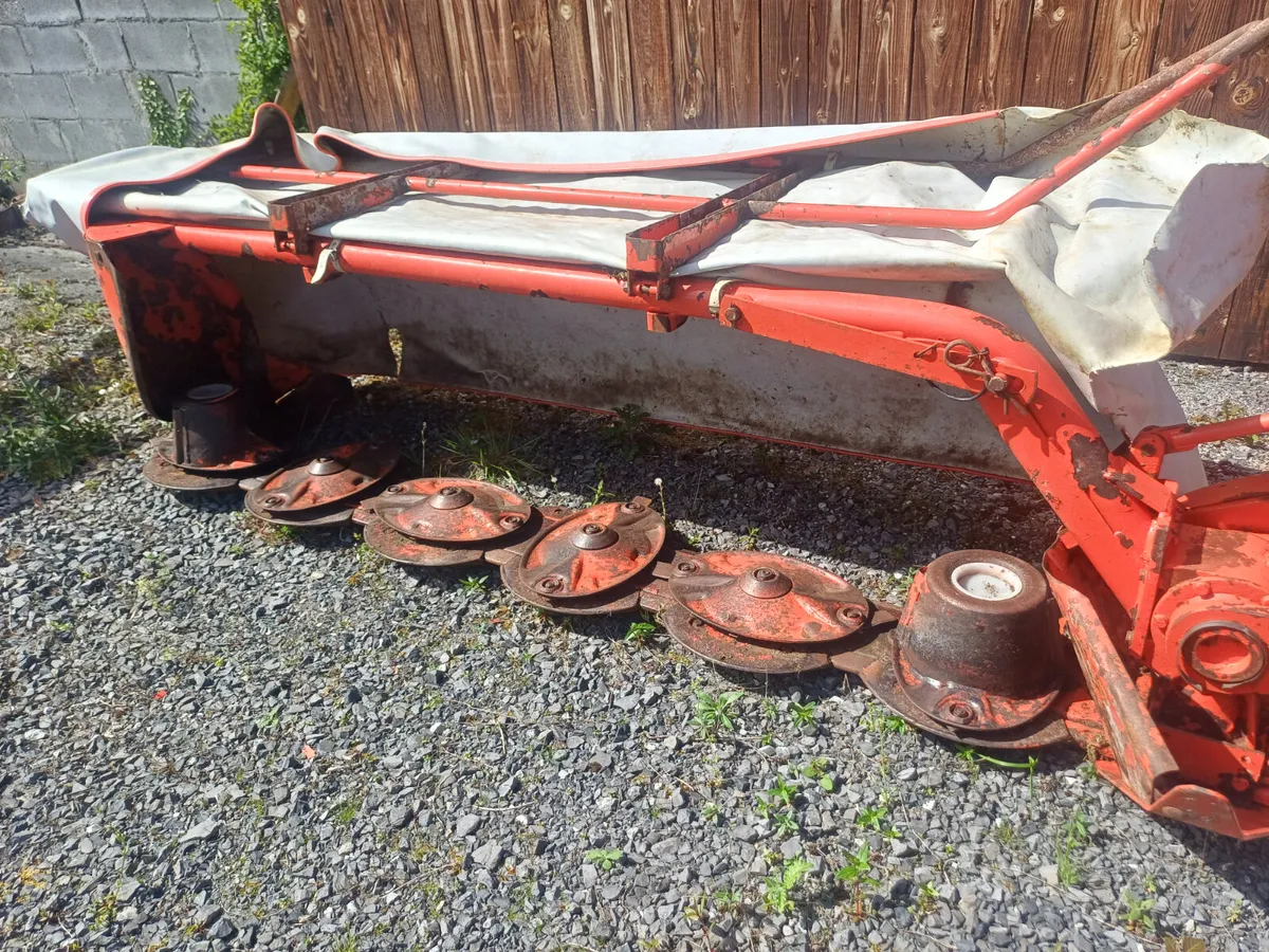 Kuhn 8ft Mower - Image 4
