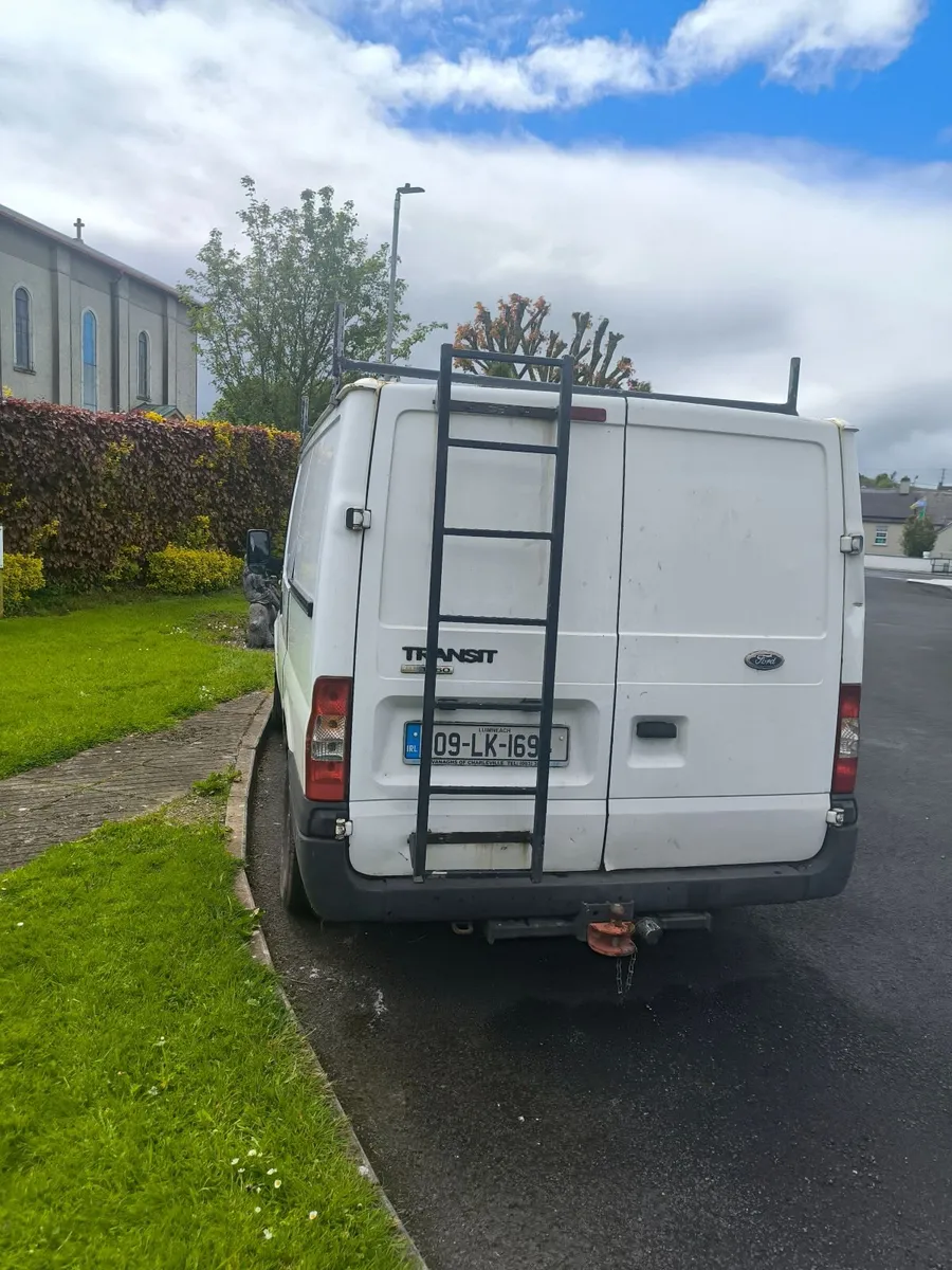 Ford Transit 2009 - Image 2