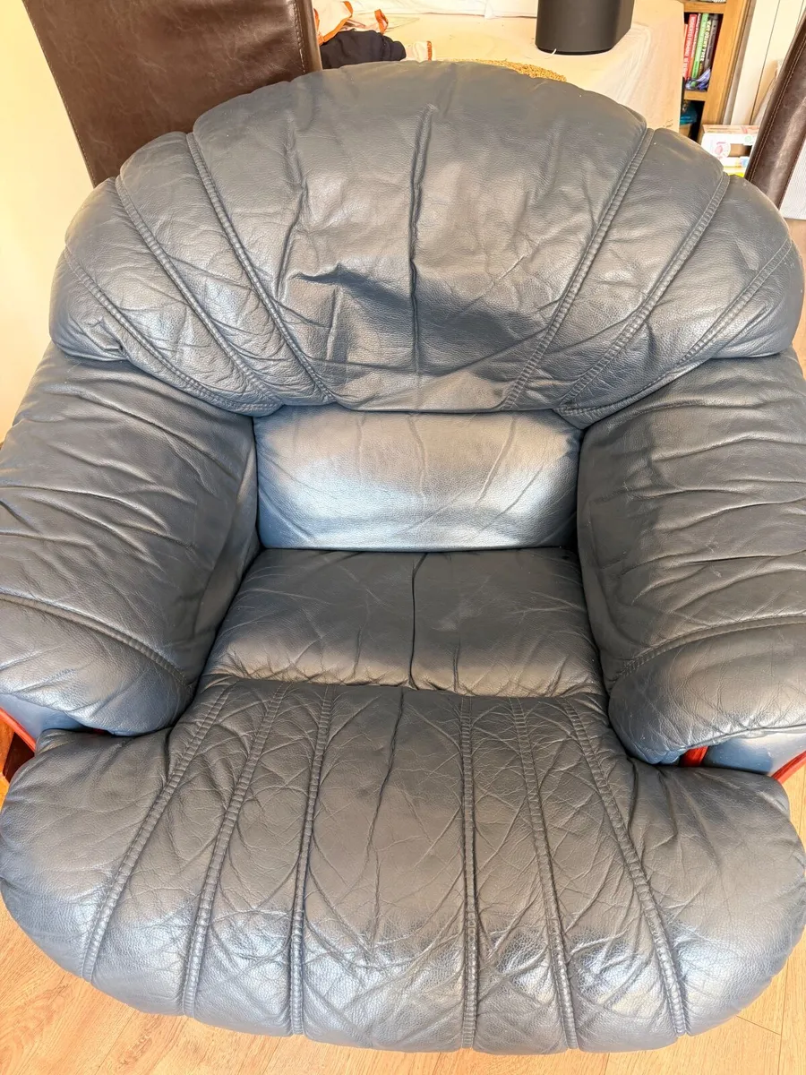 Leather Sofa set (3 piece) - Image 3