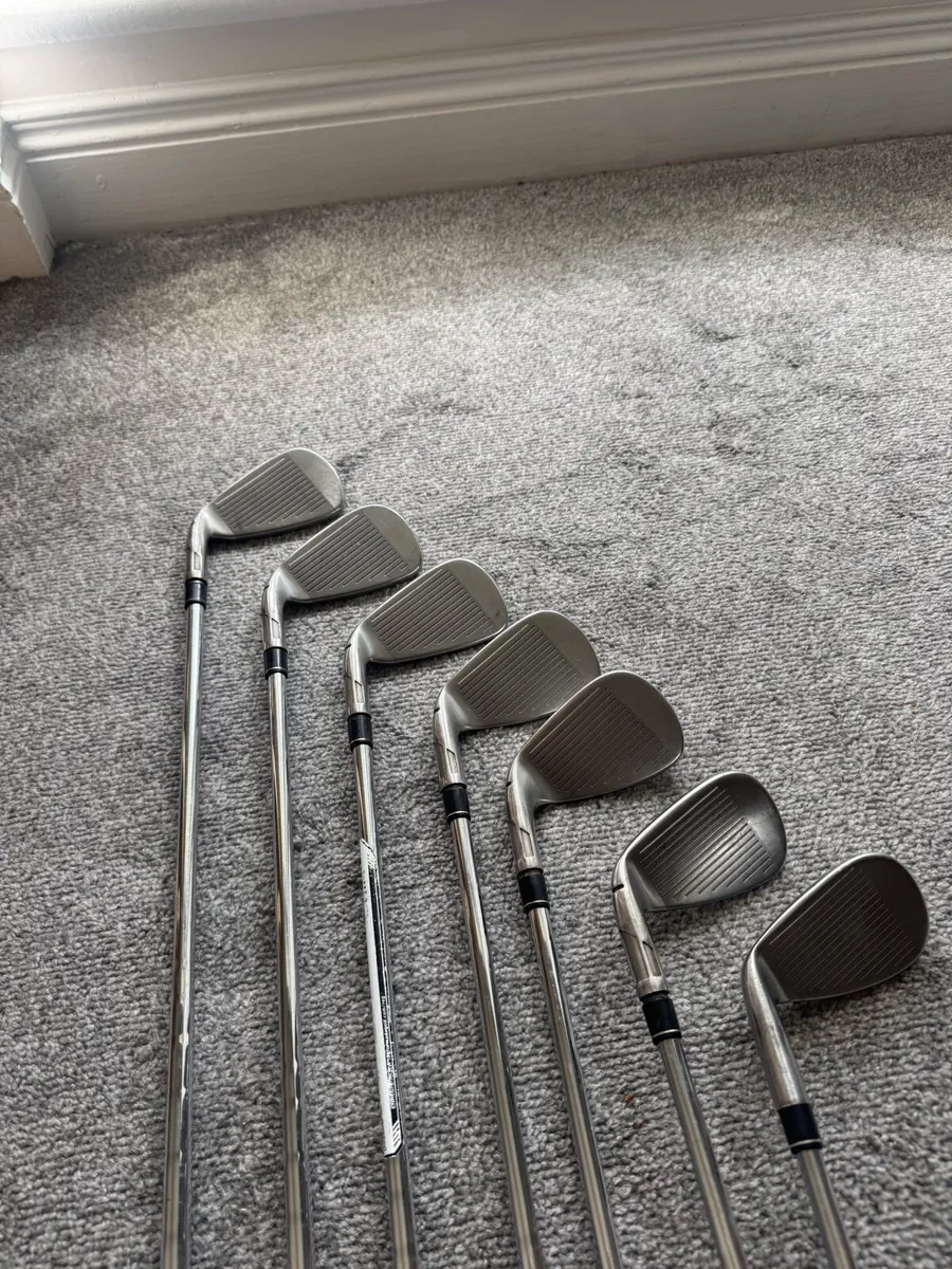 TaylorMade Sim 2 Max Irons 5-SW - Image 2
